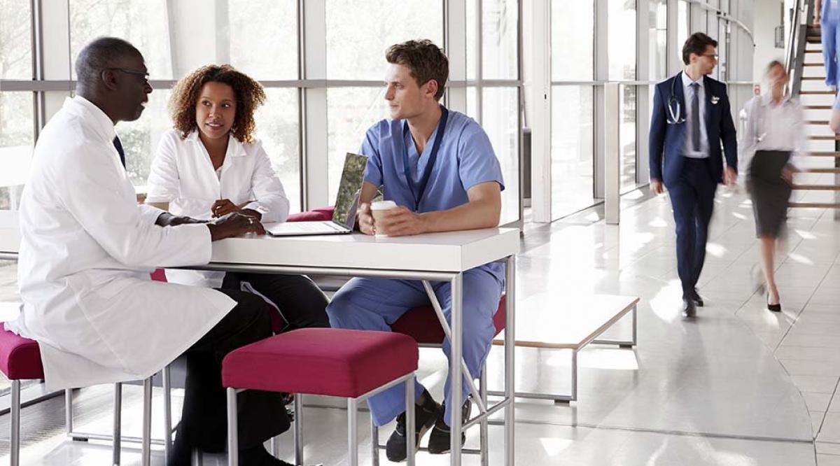 The white coat: Symbol of professionalism or hierarchical elitism? | AAMC